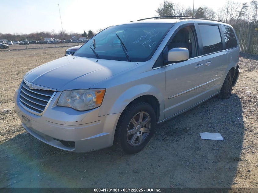 2009 CHRYSLER TOWN & COUNTRY VIN: 2A8HR54139R674101