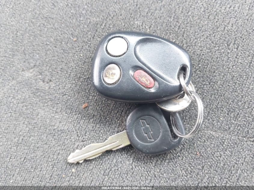 2004 Chevrolet Silverado 1500 Z71 VIN: 2GCEK19T541373872 Lot: 41781644