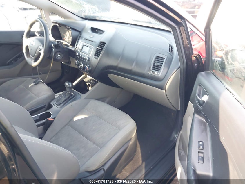 2016 KIA FORTE LX - KNAFK4A65G5518839