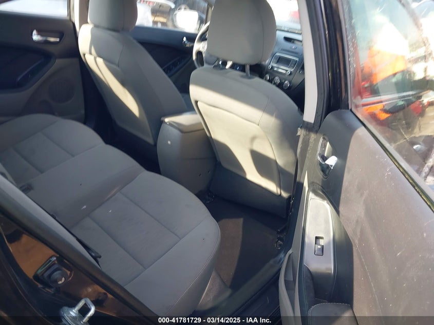 2016 KIA FORTE LX - KNAFK4A65G5518839