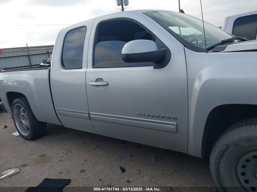 2012 CHEVROLET SILVERADO 1500 VIN: 1GCRCTE08CZ116359