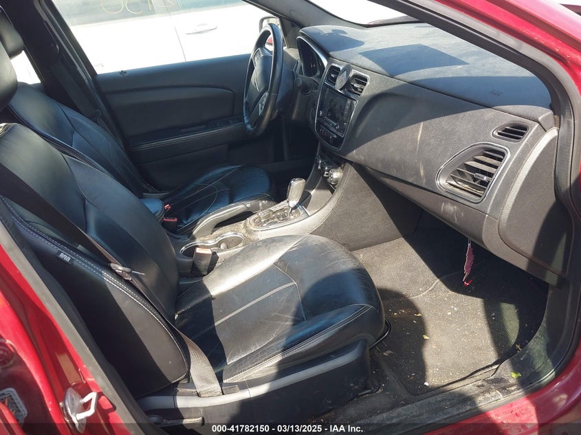 2012 CHRYSLER 200 VIN: 1C3CCBCB1CN302163