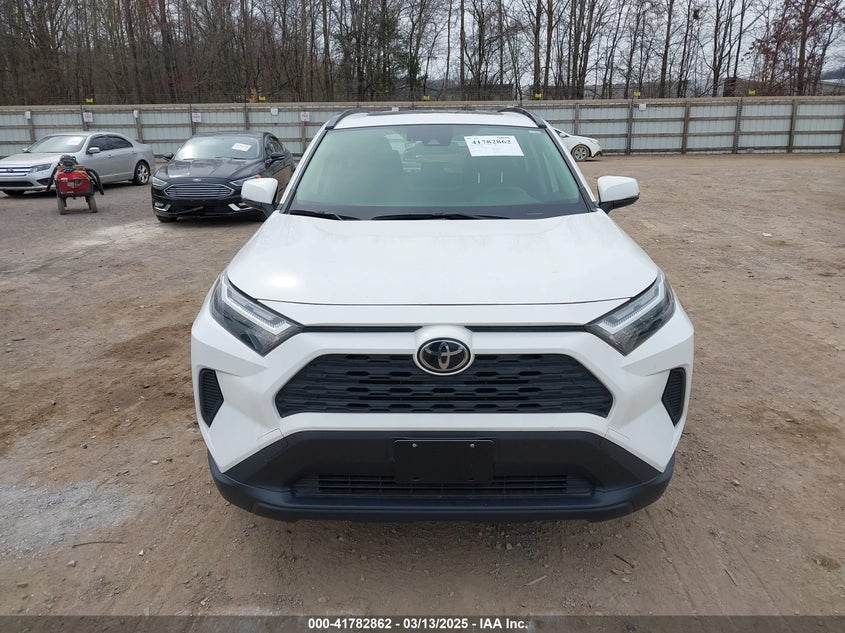 2022 TOYOTA RAV4 XLE - JTMP1RFV3ND090117