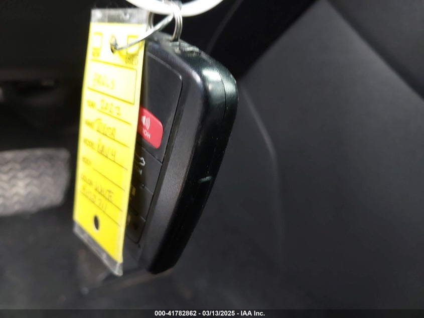 2022 TOYOTA RAV4 XLE - JTMP1RFV3ND090117