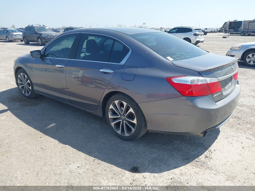 2015 HONDA ACCORD VIN: 1HGCR2F50FA212239