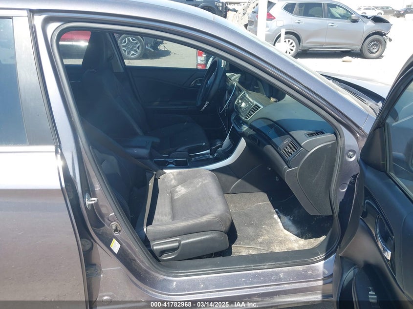 2015 HONDA ACCORD VIN: 1HGCR2F50FA212239
