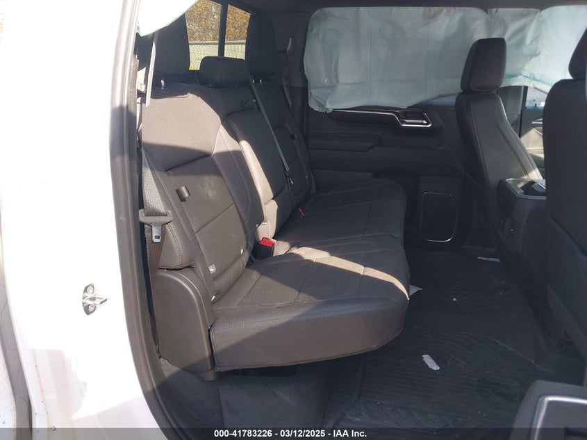 2024 CHEVROLET SILVERADO 1500 VIN: 2GCUDEED4R1211055