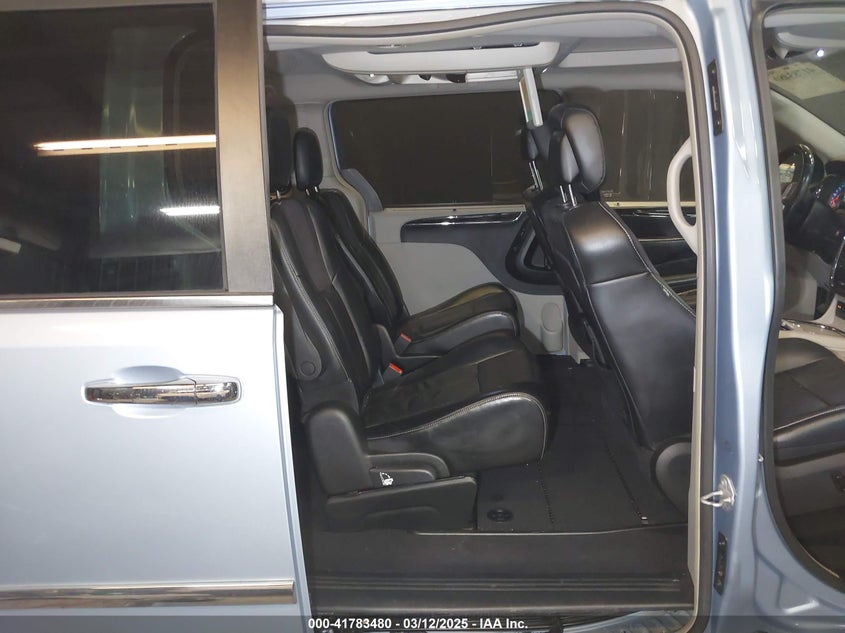 2013 CHRYSLER TOWN & COUNTRY LIMITED - 2C4RC1GG2DR802696