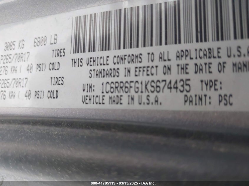 2019 RAM 1500 CLASSIC VIN: 1C6RR6FG1KS674435