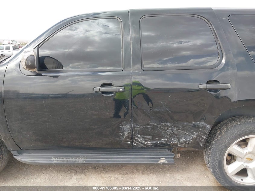 2009 CHEVROLET TAHOE VIN: 1GNFK03079R123035