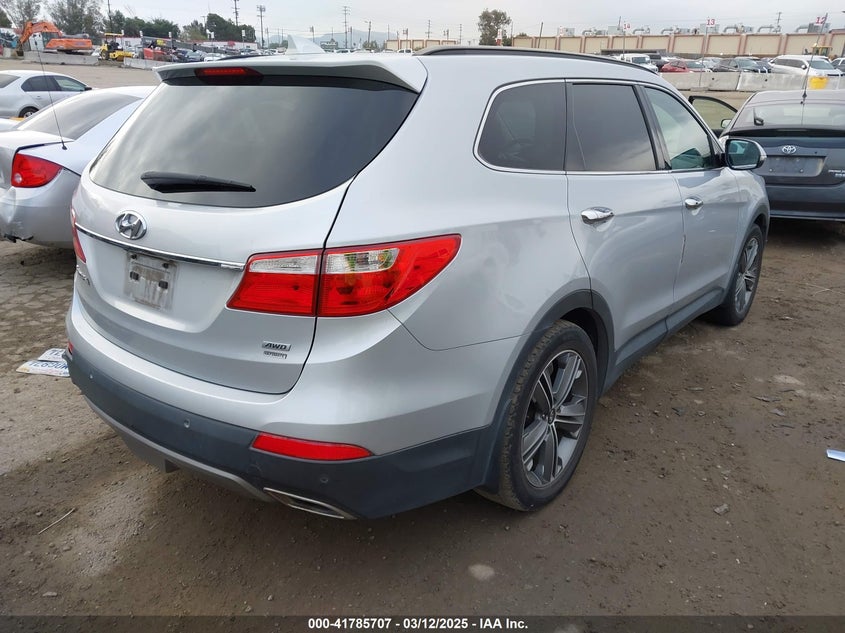 2014 HYUNDAI SANTA FE VIN: KM8SRDHF4EU082700