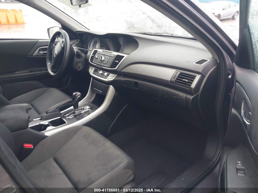 2015 HONDA ACCORD VIN: 1HGCR2F39FA169714