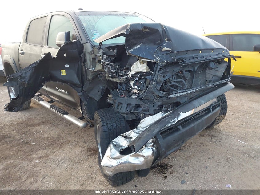 2011 TOYOTA TUNDRA VIN: 5TFDY5F15BX200017