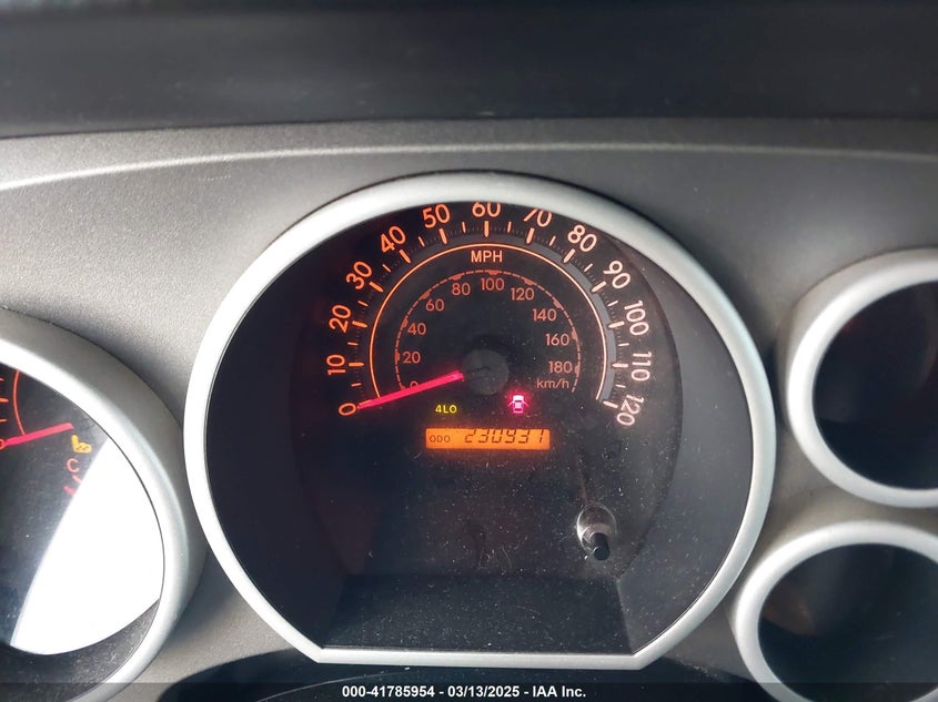 2011 TOYOTA TUNDRA VIN: 5TFDY5F15BX200017