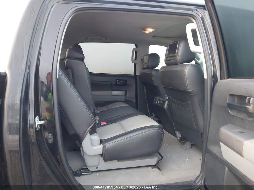 2011 TOYOTA TUNDRA VIN: 5TFDY5F15BX200017