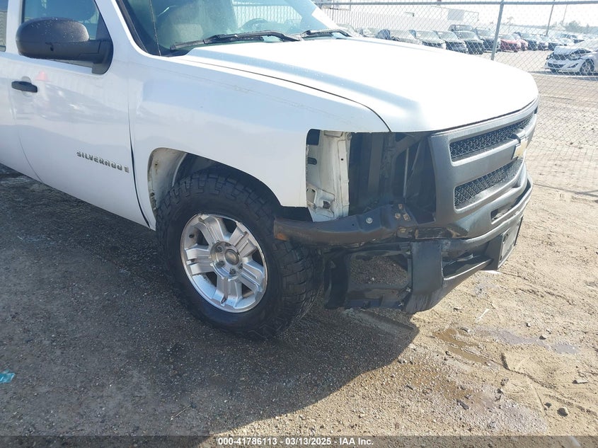 2009 CHEVROLET SILVERADO VIN: 1GCEK19069Z173281