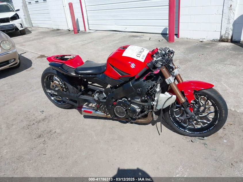 JS1GT76AX62107675 2006 Suzuki Gsx-R1000 auction photo 1