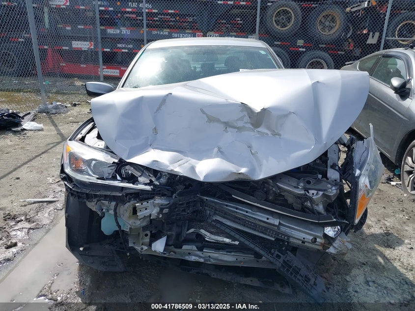 2017 HONDA ACCORD VIN: 1HGCR2F53HA013608
