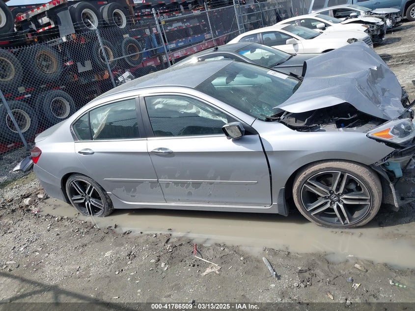 2017 HONDA ACCORD VIN: 1HGCR2F53HA013608