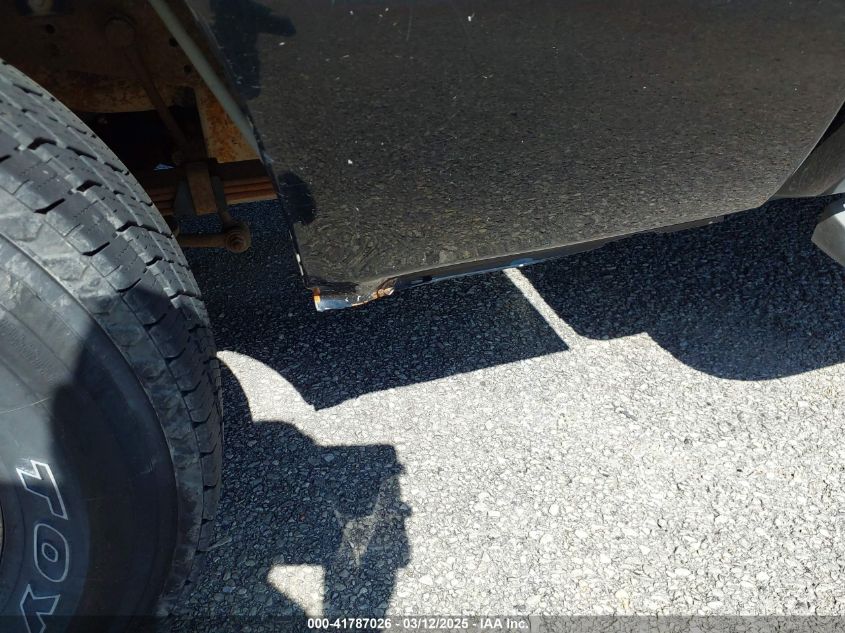 2000 Ford Super Duty F-250 Lariat/Xl/Xlt VIN: 1FTNW20F4YEE30441 Lot: 41787026