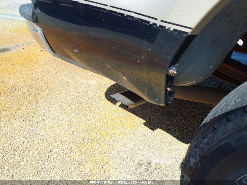 2000 Ford Super Duty F-250 Lariat/Xl/Xlt VIN: 1FTNW20F4YEE30441 Lot: 41787026