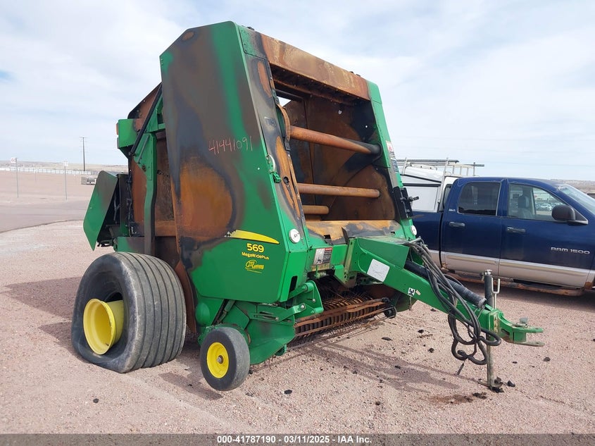 2013 JOHN DEERE 569 MEGAWIDE PLUS ROUND BALER