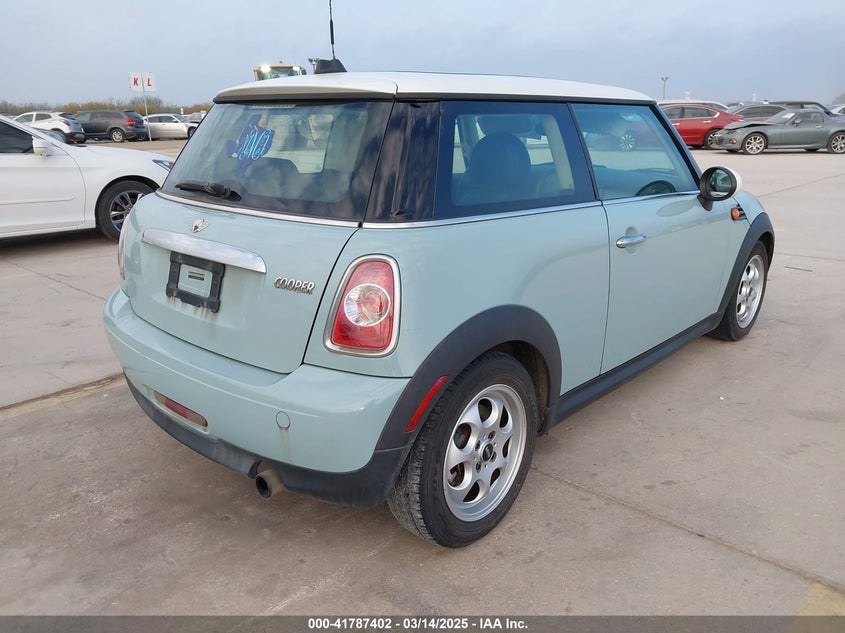 2013 MINI HARDTOP COOPER - WMWSU3C58DT683217