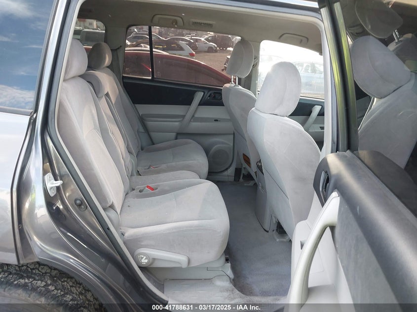 JTEDS41A392087688 2009 TOYOTA HIGHLANDER photo no. 8