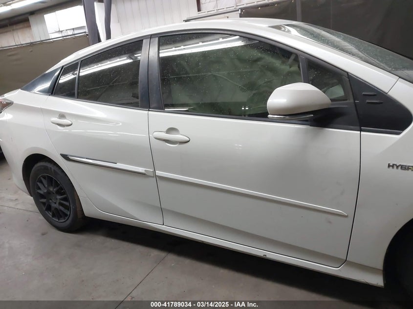 2016 TOYOTA PRIUS VIN: JTDKBRFU3G3513060