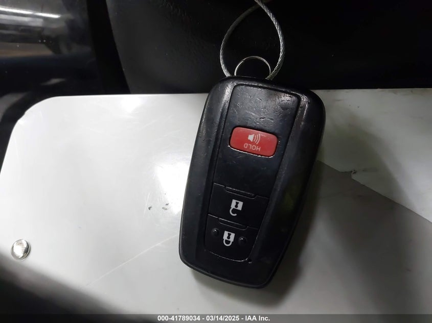 2016 TOYOTA PRIUS VIN: JTDKBRFU3G3513060