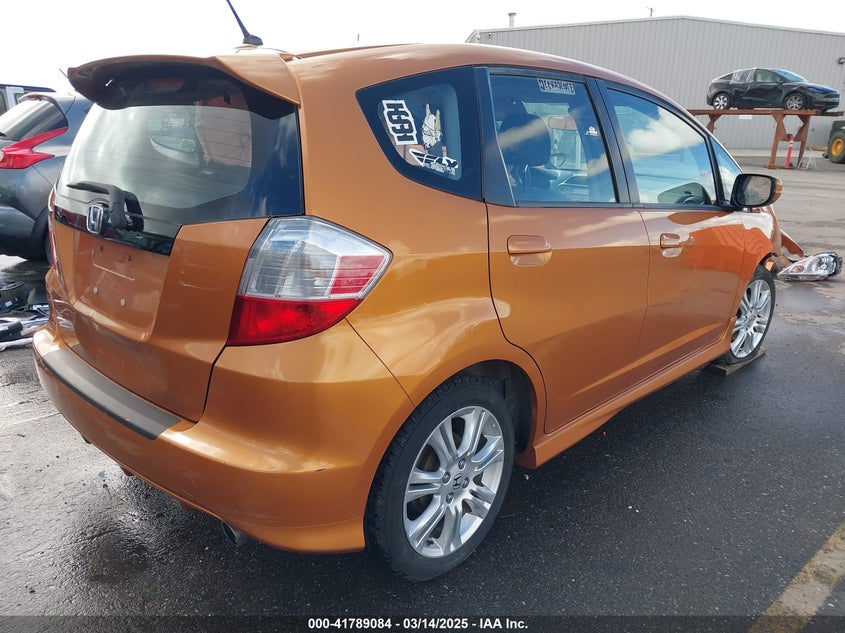 2009 HONDA FIT VIN: JHMGE884X9S074533