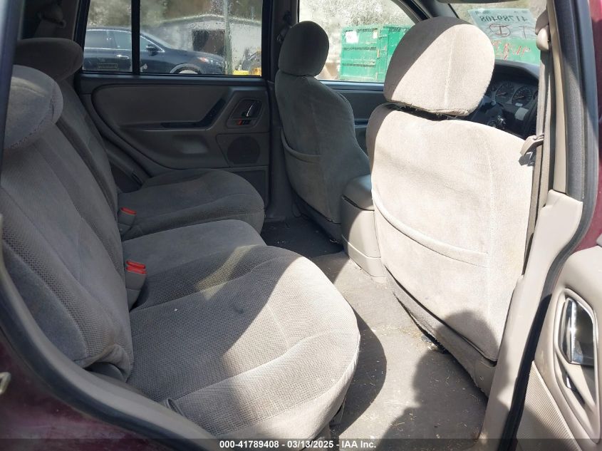 2000 Jeep Grand Cherokee Laredo VIN: 1J4GW48SXYC425028 Lot: 41789408