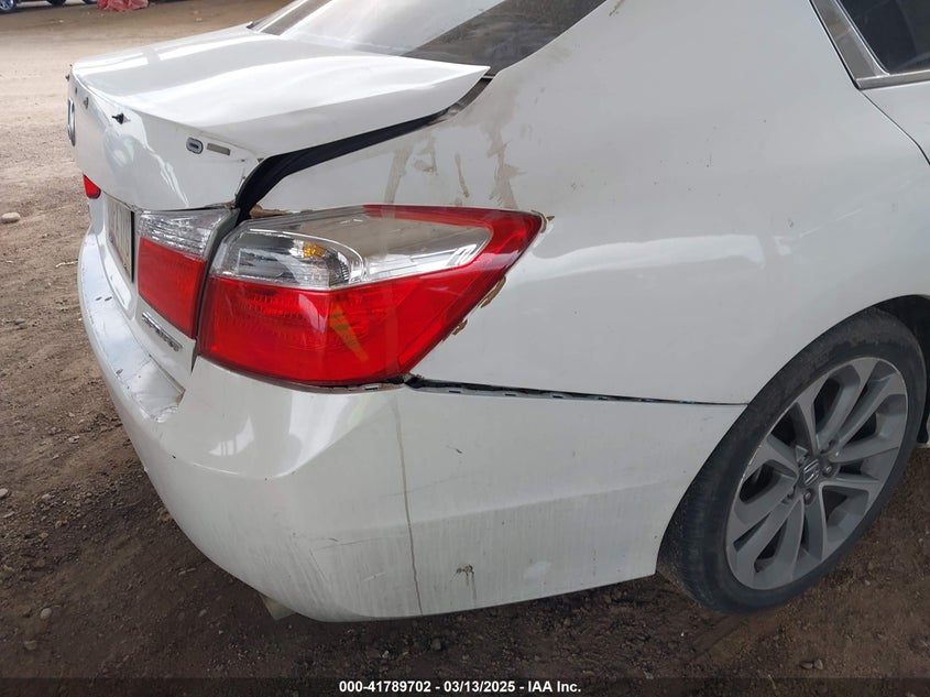2014 HONDA ACCORD VIN: 1HGCR2F58EA287205