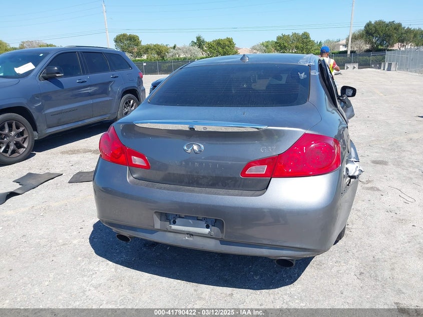 2013 INFINITI G37 JOURNEY - JN1CV6AP6DM723723