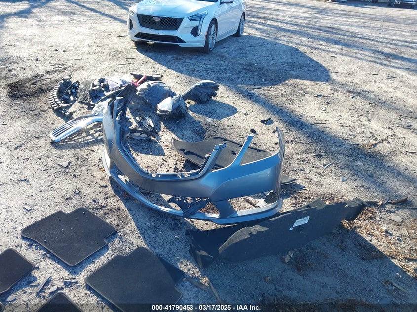 2013 MERCEDES-BENZ E 350 - WDDHF5KB4DA664823