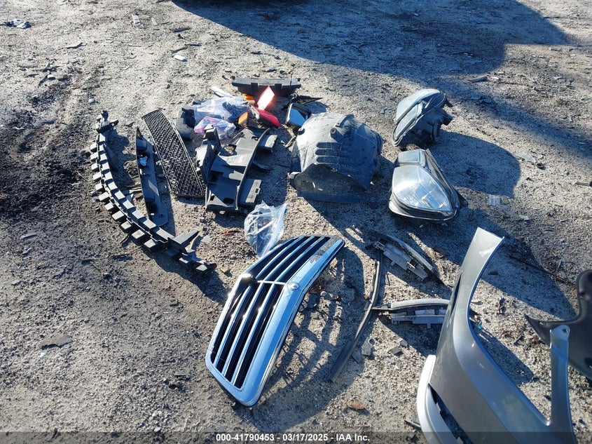 2013 MERCEDES-BENZ E 350 - WDDHF5KB4DA664823