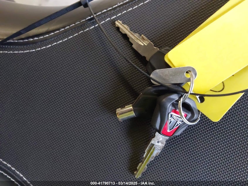 2022 TRIUMPH MOTORCYCLE STREET TRIPLE RS - SMTA554S7NTAX8929