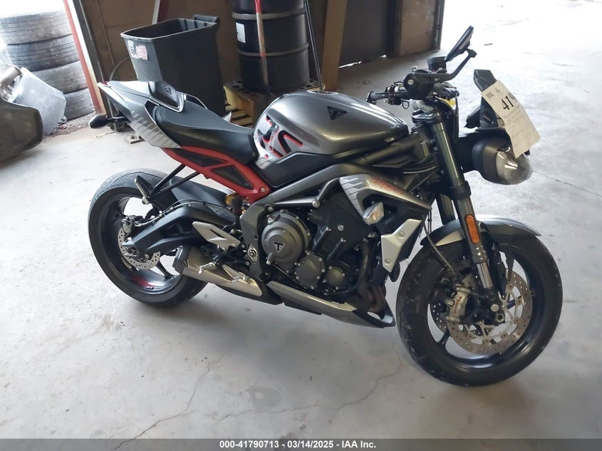 2022 TRIUMPH MOTORCYCLE STREET TRIPLE RS - SMTA554S7NTAX8929