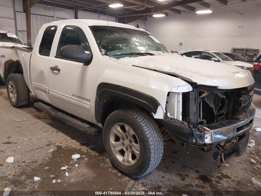2011 CHEVROLET SILVERADO 1500 VIN: 1GCRKSE30BZ217756