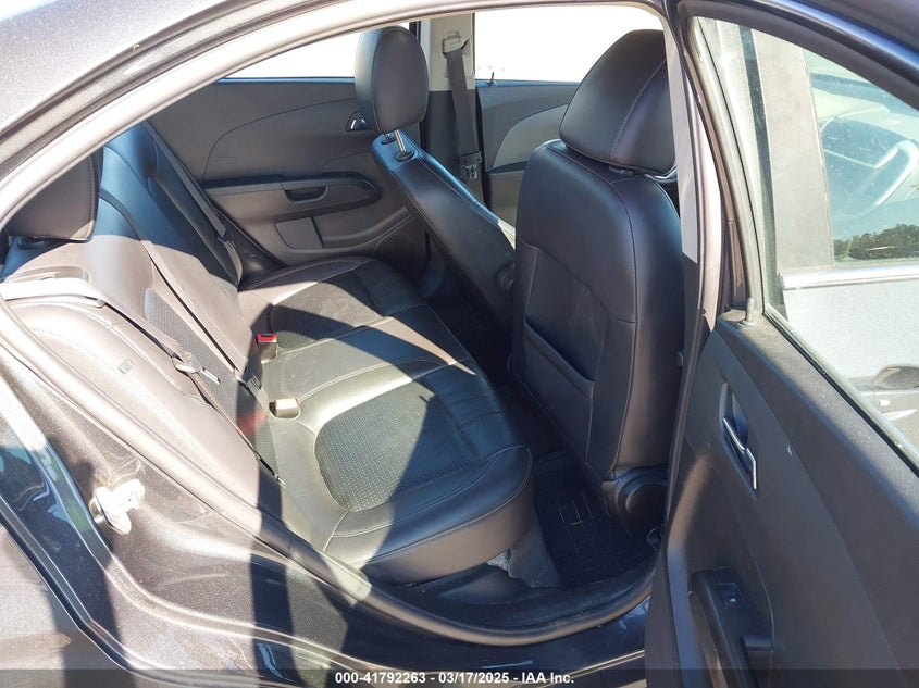 2019 CHEVROLET SONIC VIN: 1G1JF5SB5K4127944