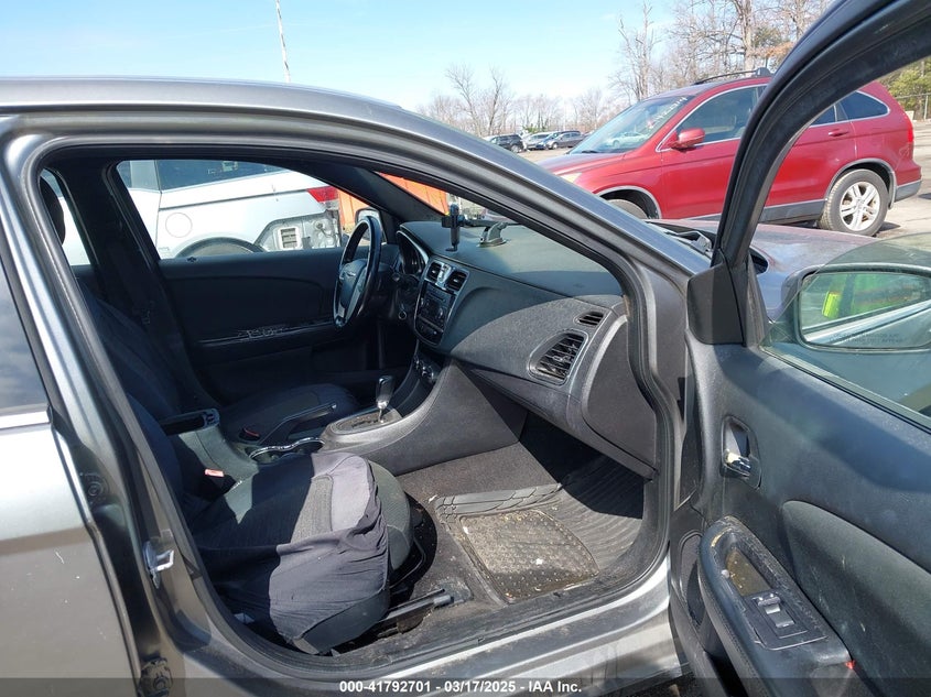 2012 CHRYSLER 200 VIN: 1C3CCBBB4CN106493