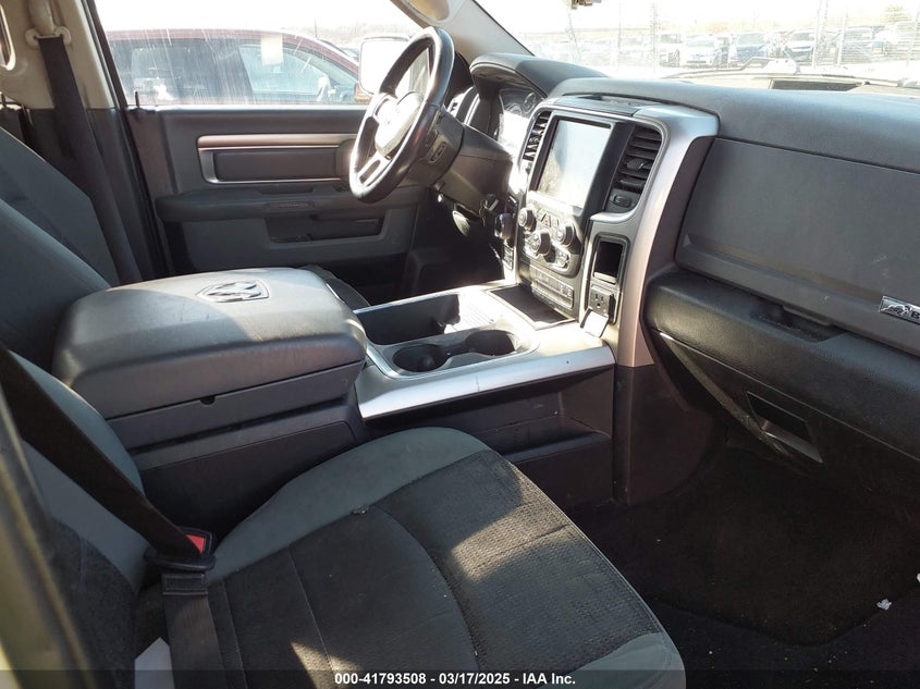 2017 RAM 1500 VIN: 1C6RR7LG4HS810821
