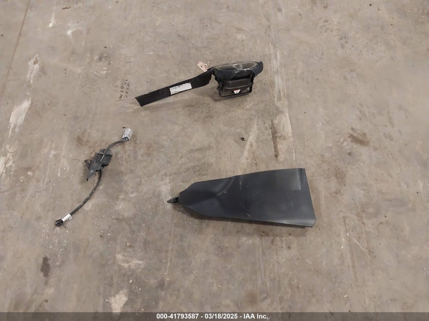 2017 TOYOTA COROLLA LE - 2T1BURHE9HC961473