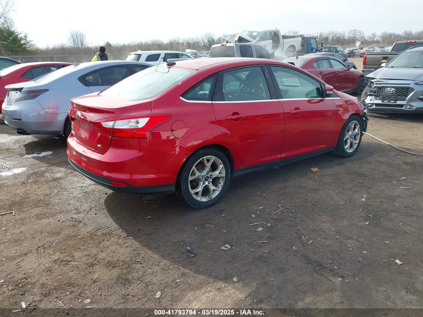 2012 FORD FOCUS VIN: 1FAHP3H23CL329385