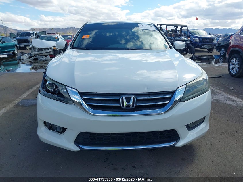 2015 HONDA ACCORD VIN: 1HGCR2F58FA130808