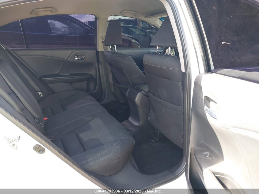 2015 HONDA ACCORD VIN: 1HGCR2F58FA130808