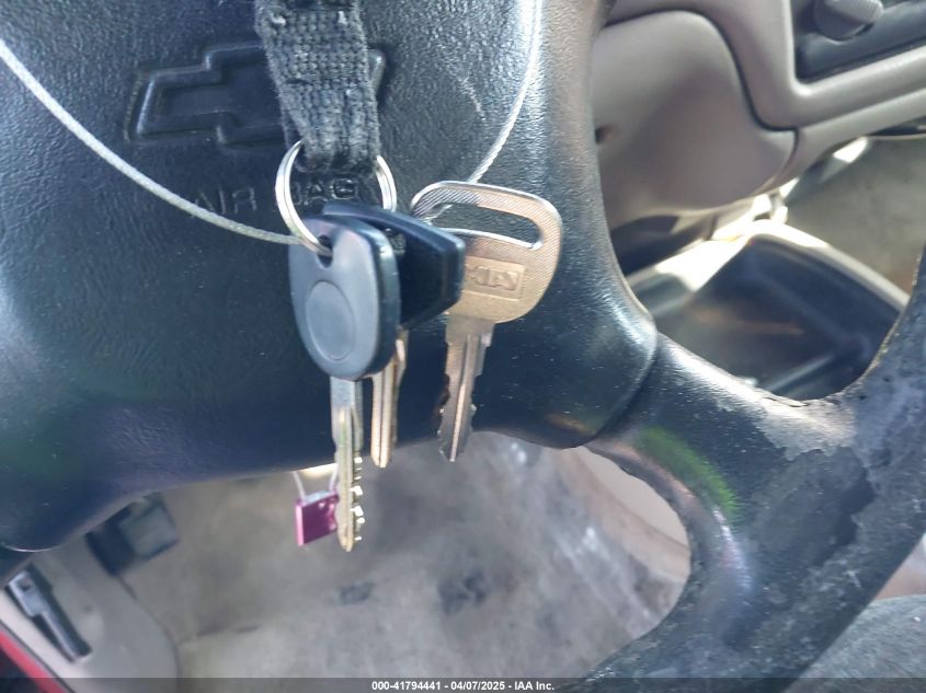 2004 Chevrolet Blazer Ls VIN: 1GNCS13X84K127098 Lot: 41794441