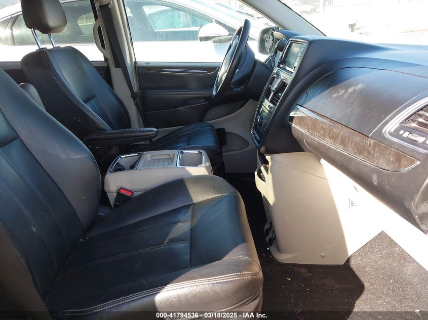 2014 CHRYSLER TOWN & COUNTRY TOURING - 2C4RC1BG0ER125155