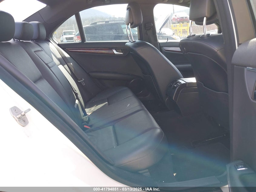 2010 MERCEDES-BENZ C 350 VIN: WDDGF5GB1AR119714
