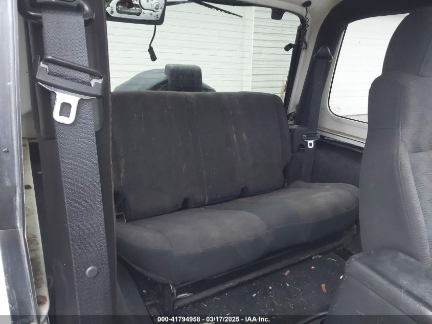 2005 Jeep Wrangler Sport VIN: 1J4FA49S25P352170 Lot: 41794958